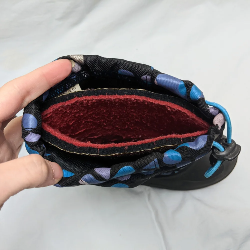 Kamik Girls Insulated Snow Boots Size 1
